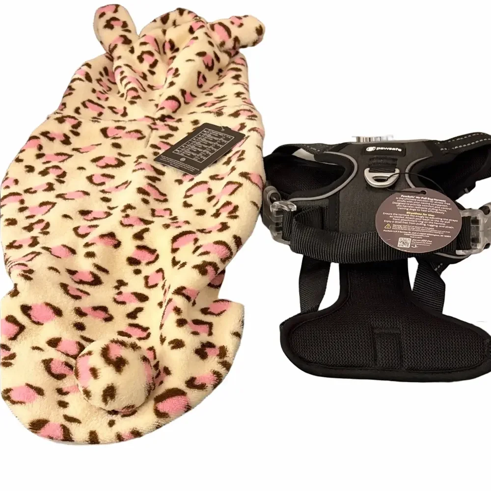 NWT Dog Bundle Pawsafe No pull harness M & Rowdy pups club M hooded coat.